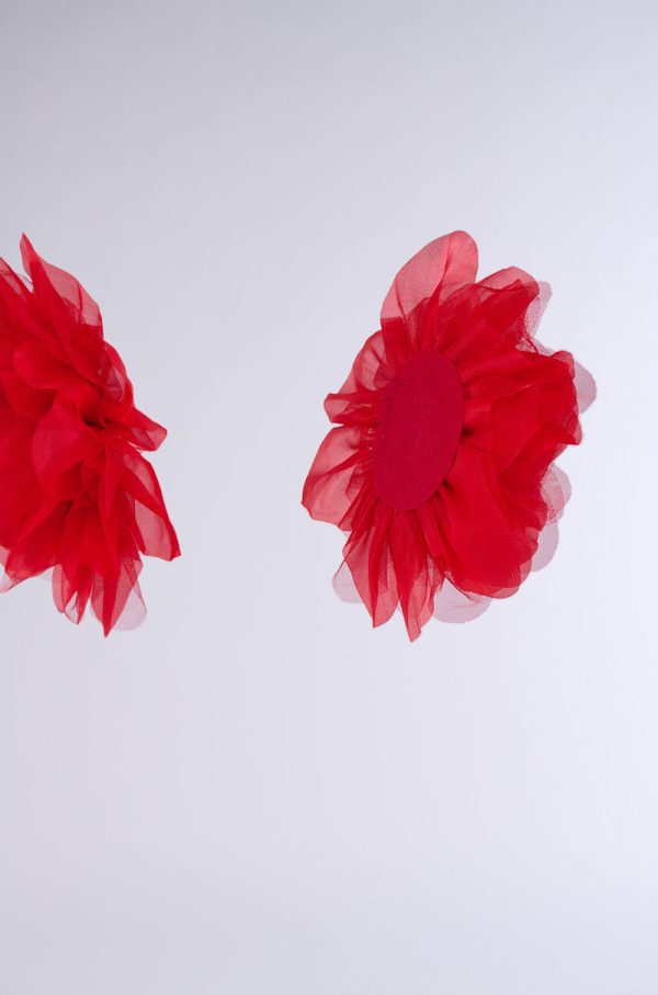 LOVE YOU STATEMENT FLOWER STUD EARRING IN RED Supply